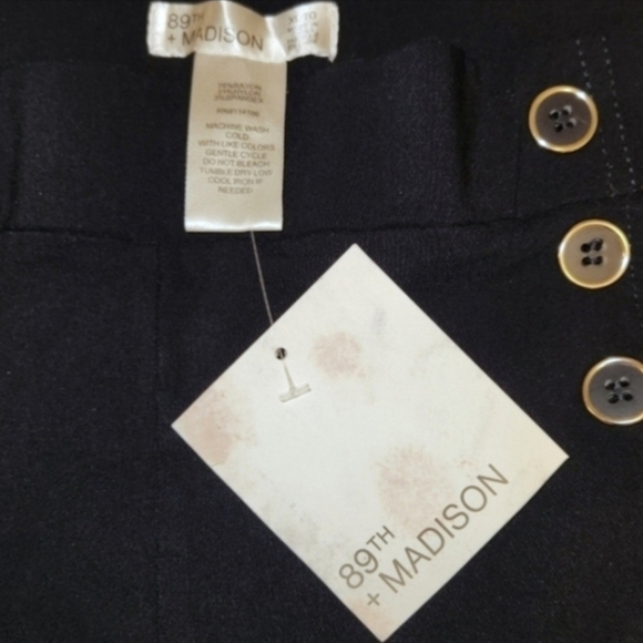 NWT 89th & Madison Women's Navy Bermuda Shorts - Picture 2 of 3